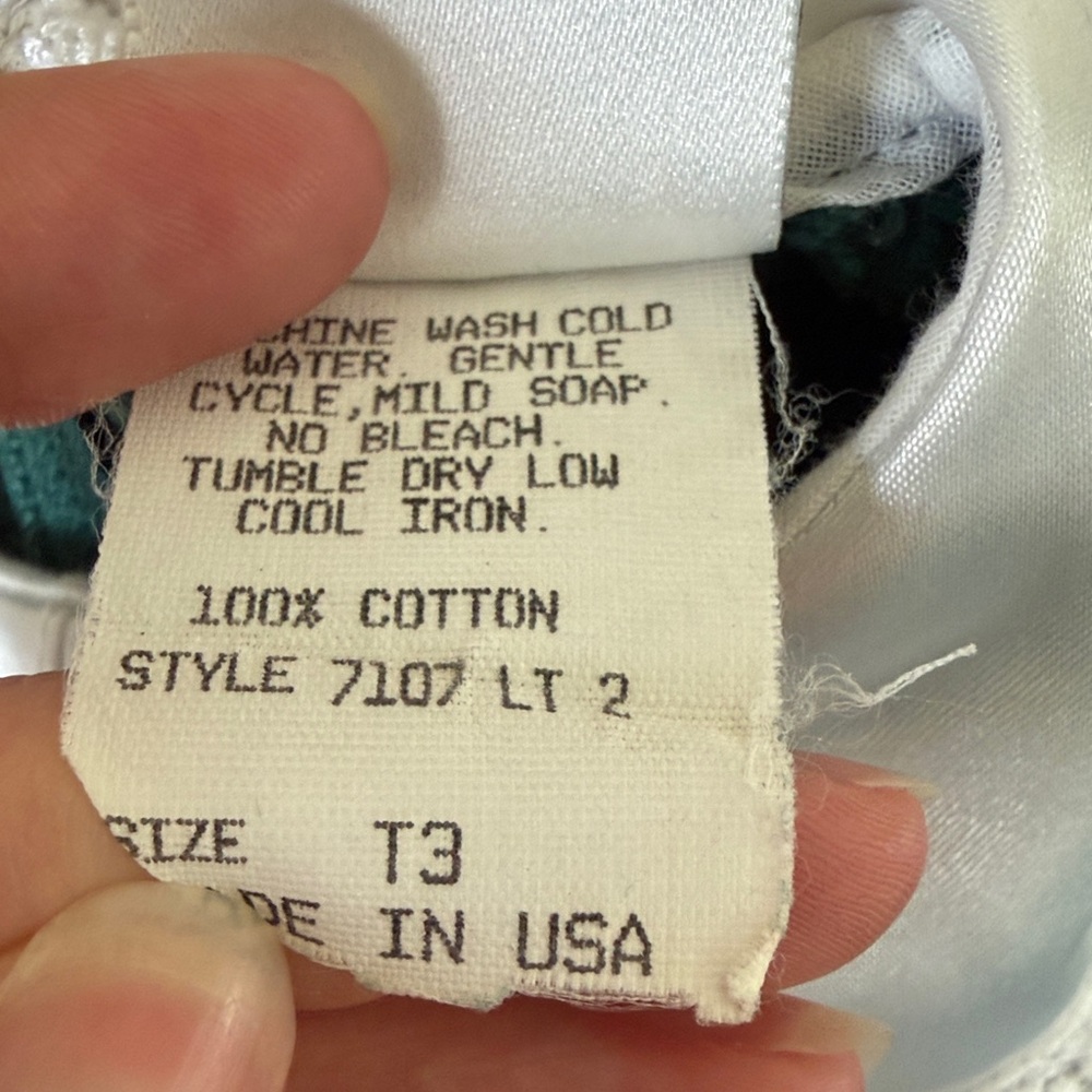 Ruth of Carolina Vintage Green Velvet Dress with Silk Peter Pan Neckline - Picture 4 of 5